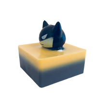 Load image into Gallery viewer, Batman Finger Puppet Soap
